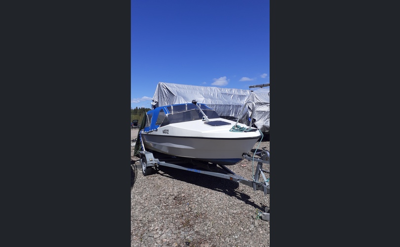 lohi tuulilasi vene-kuva-6